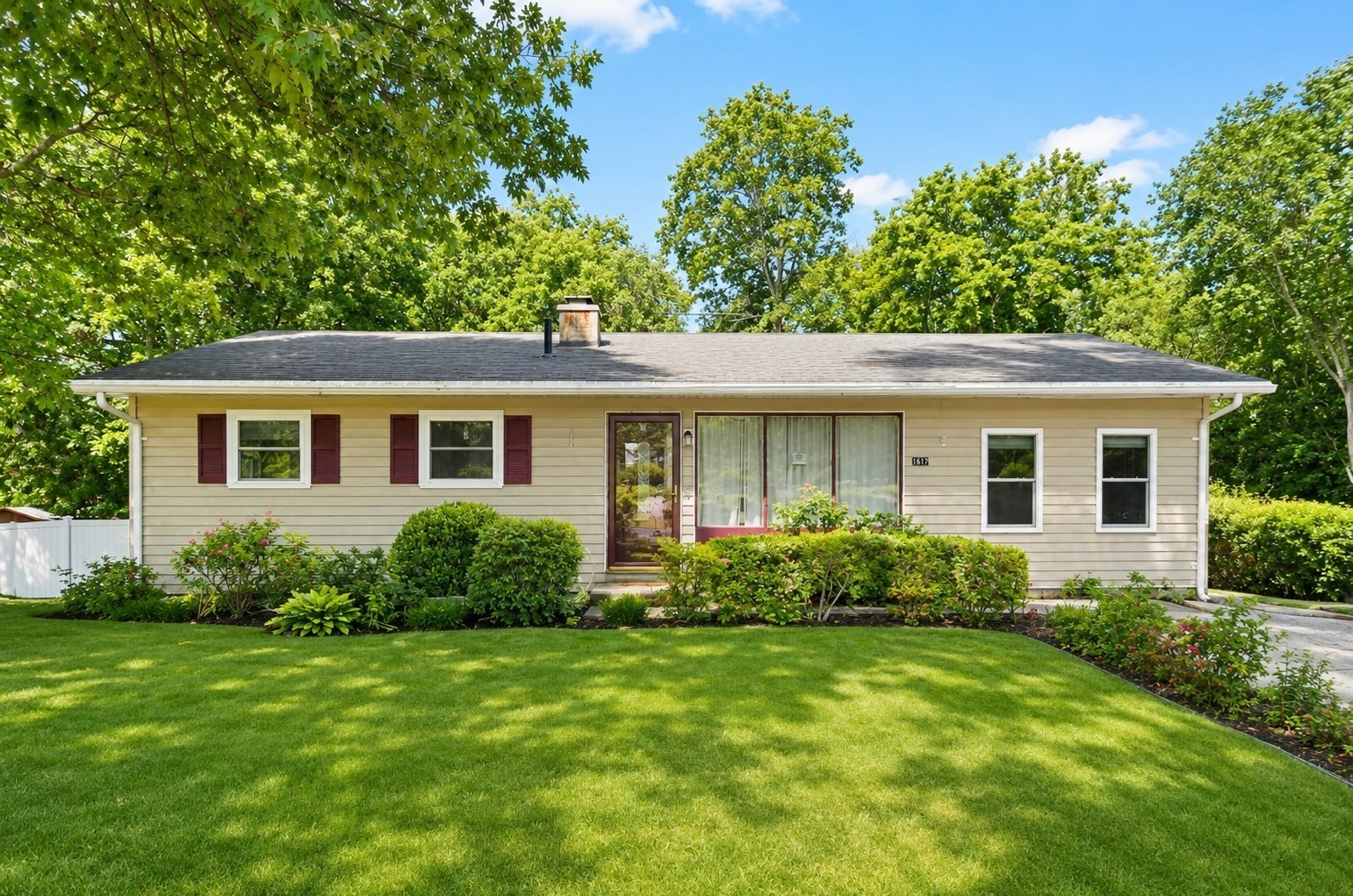 1617 Providence Rd — photo