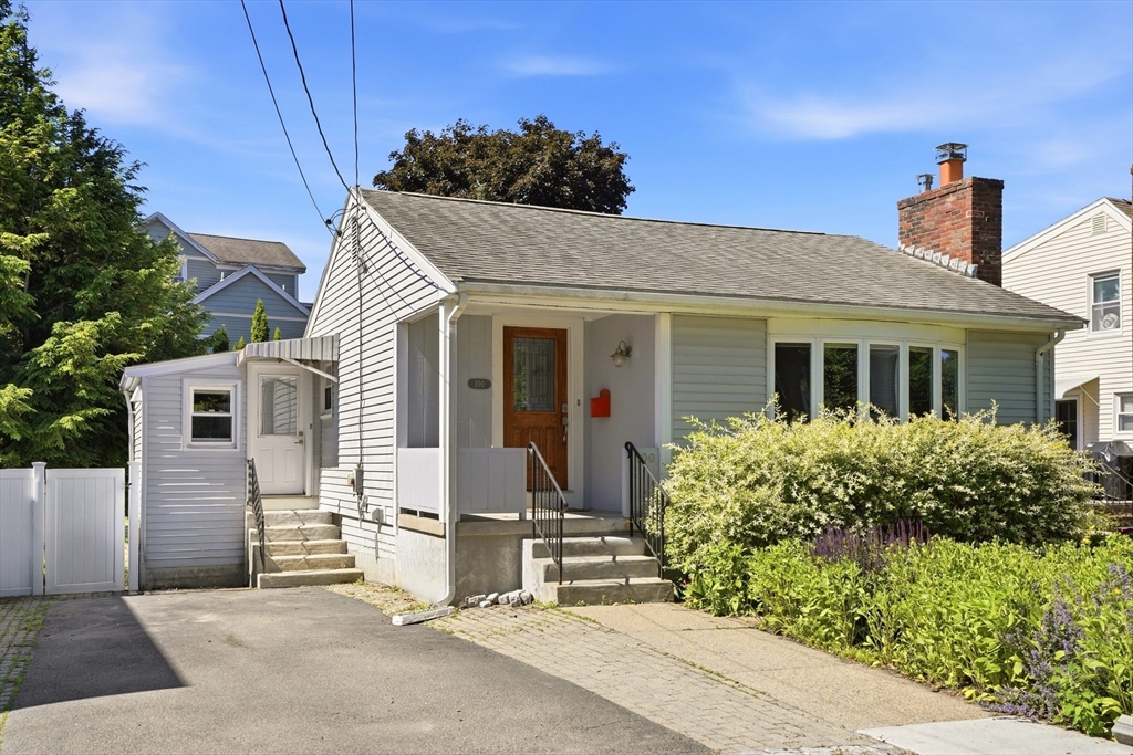 100 Westland Ave — photo