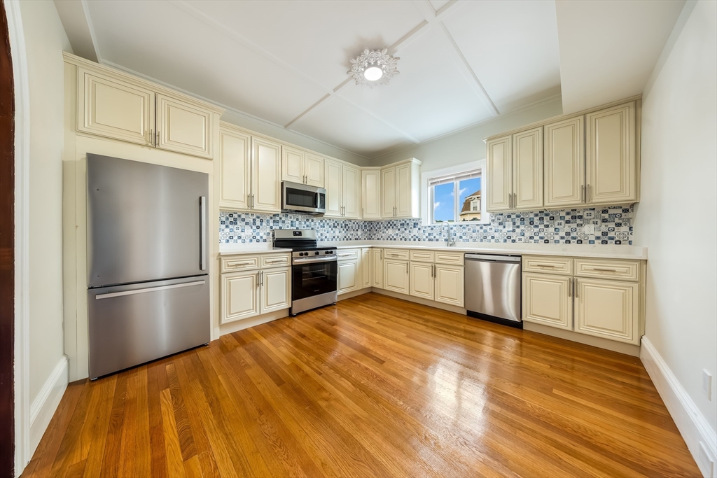 180 Jackson St # B — photo