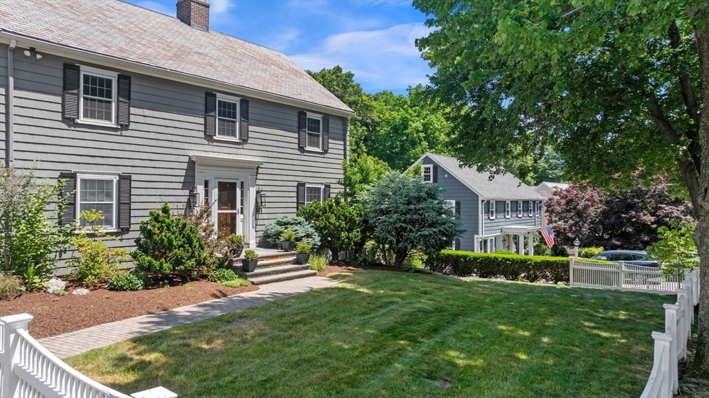 233 Rutledge, Belmont, MA 02478 — photo 2