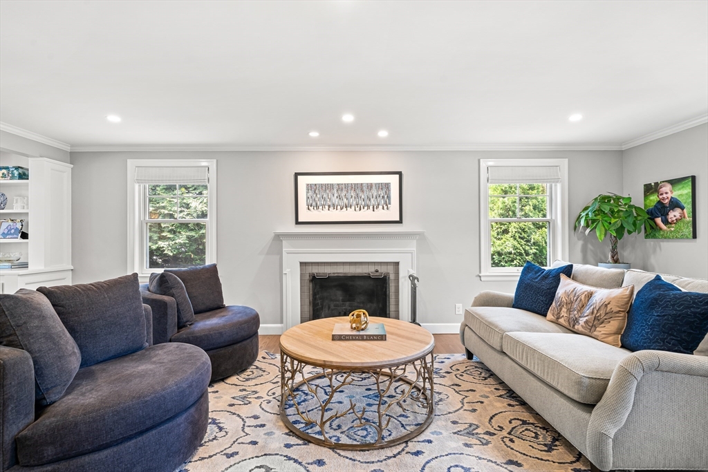 23 Northgate Road, Wellesley, MA 02481 — photo 2