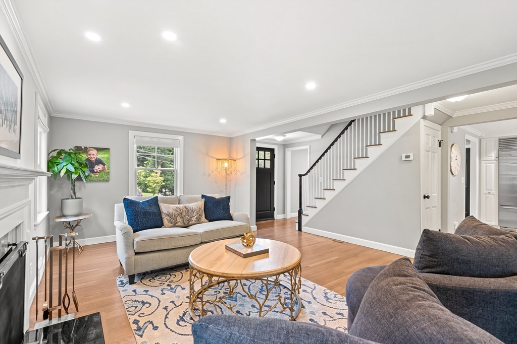 23 Northgate Road, Wellesley, MA 02481 — photo 3
