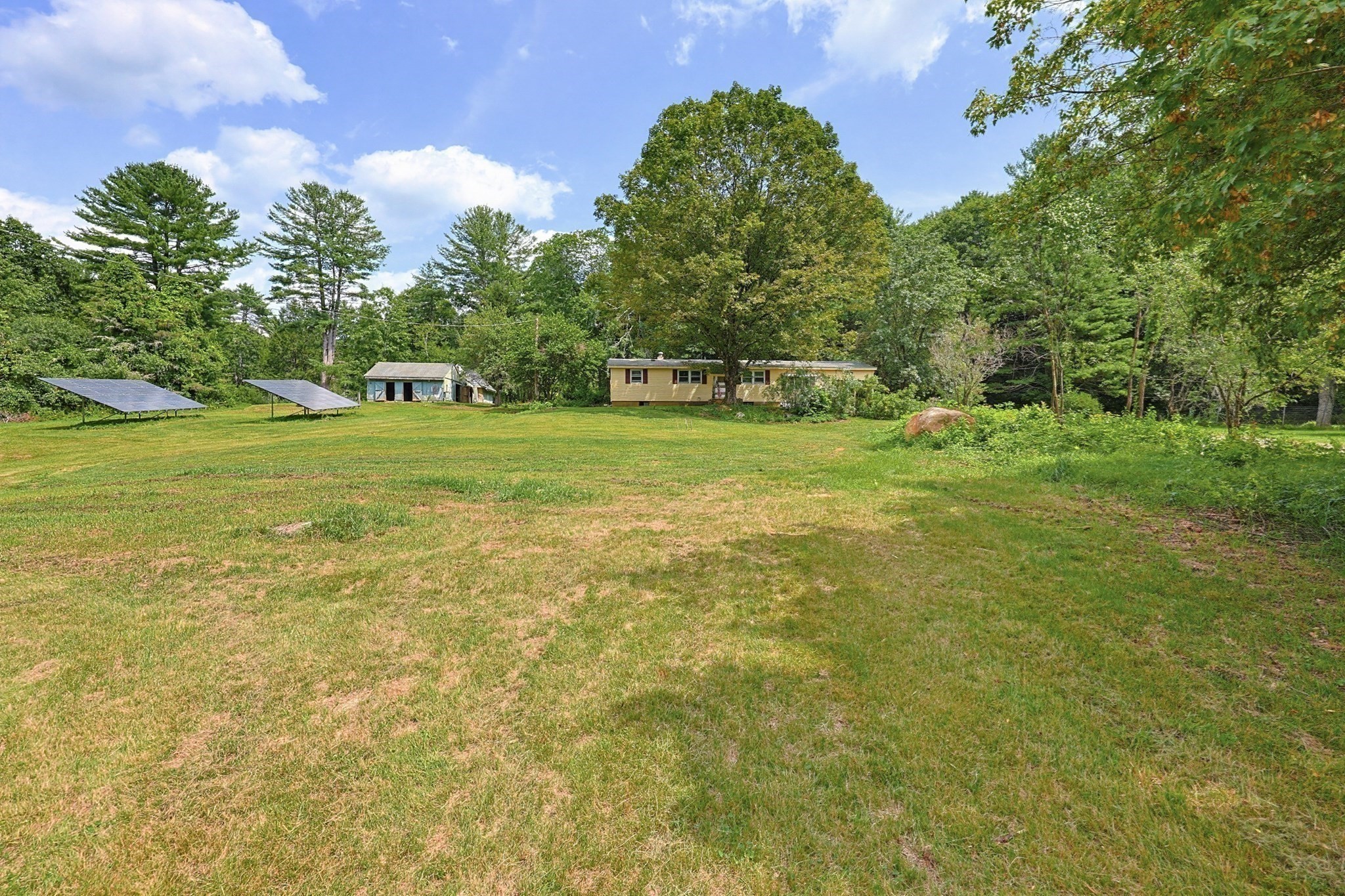 1075 West Brookfield Road — photo