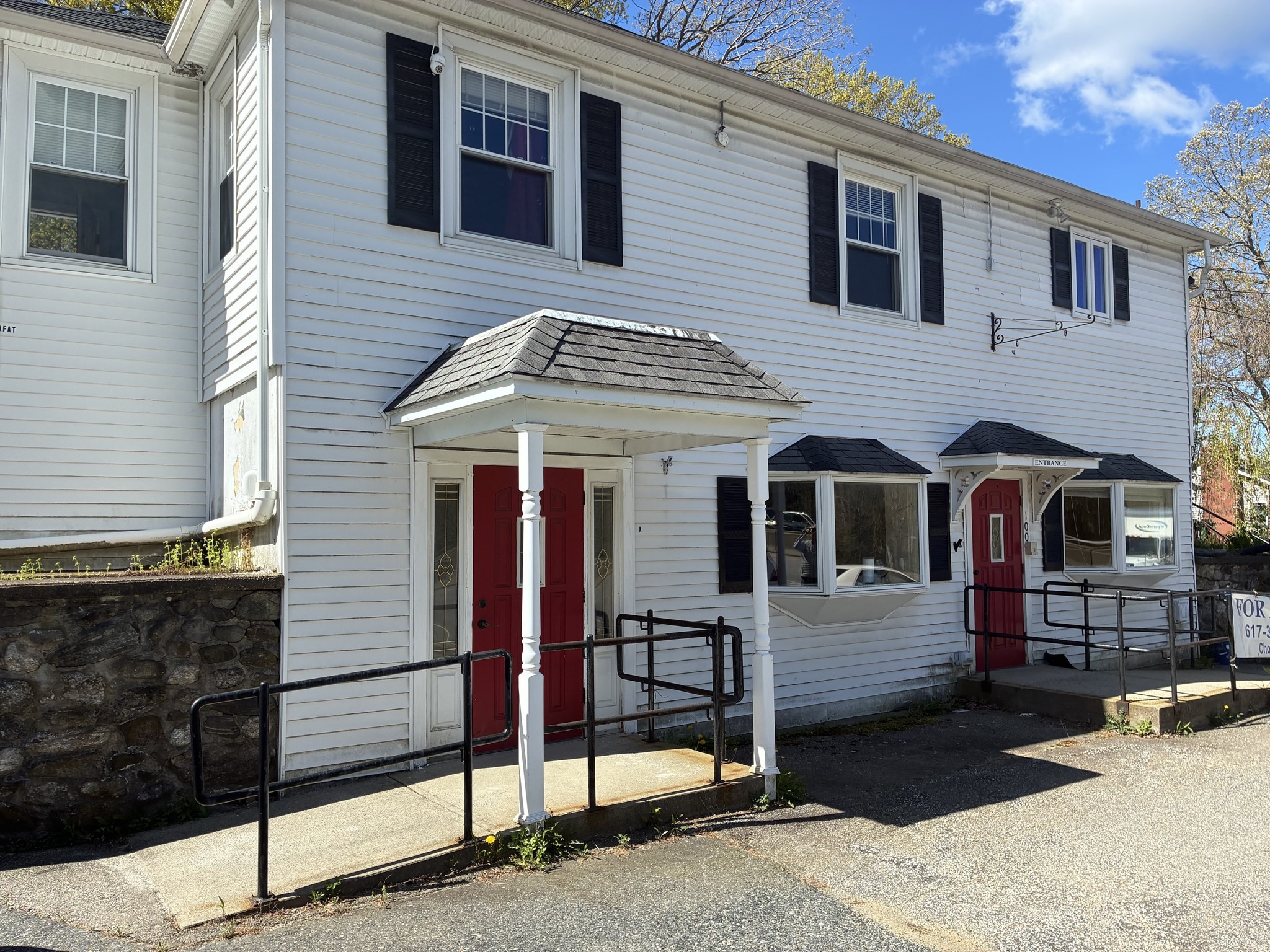 100 Worcester Rd — photo