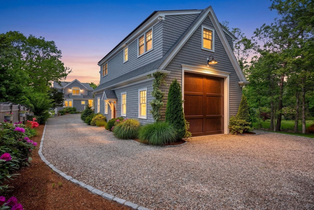 357 Monomoscoy Road, Mashpee, MA 02649