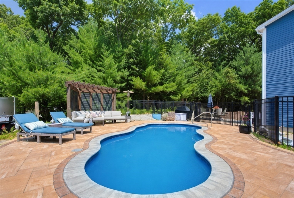 7 Tabor Road, Uxbridge, MA 01569 — photo 3