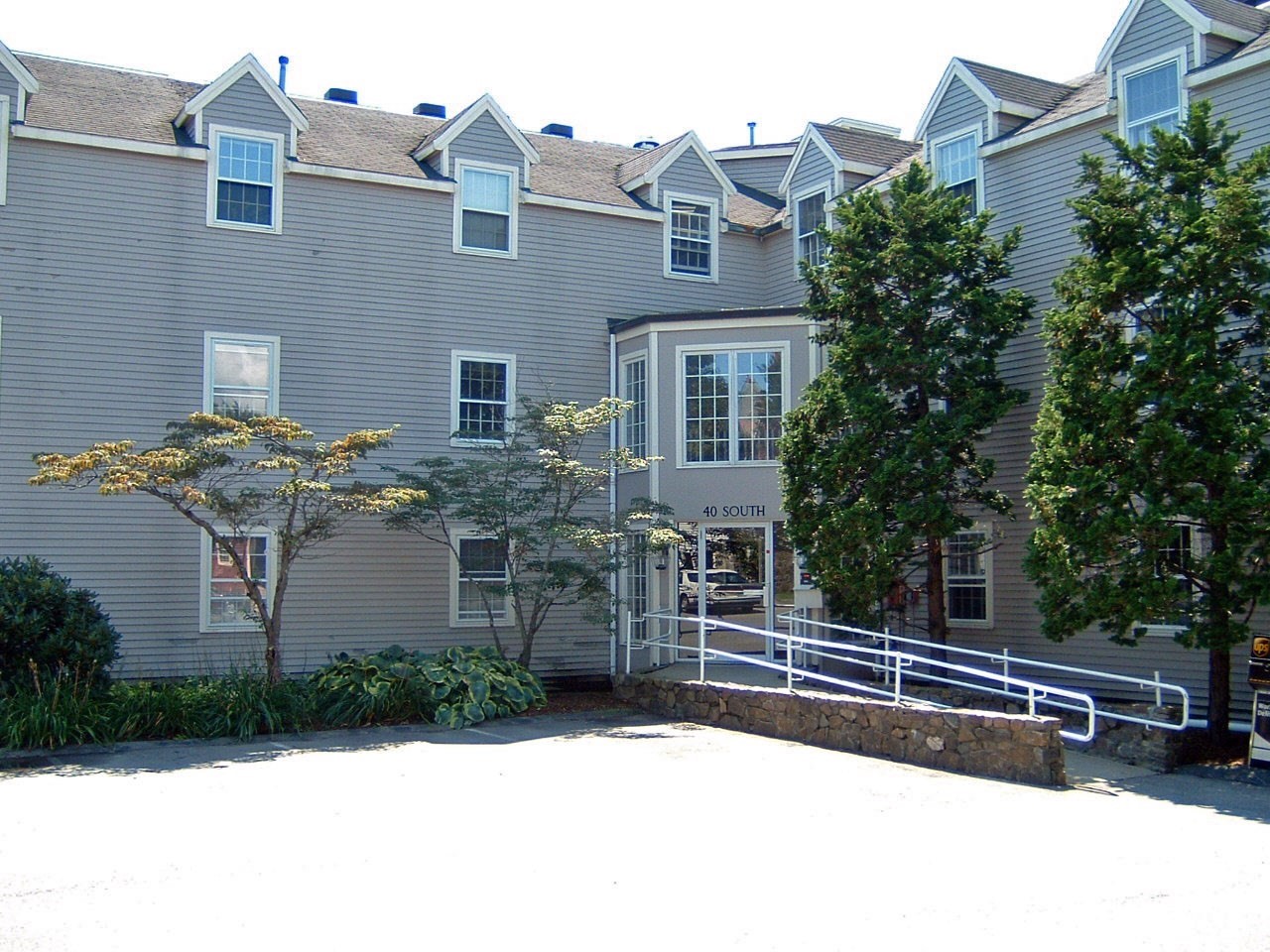 40 South # 200 — photo