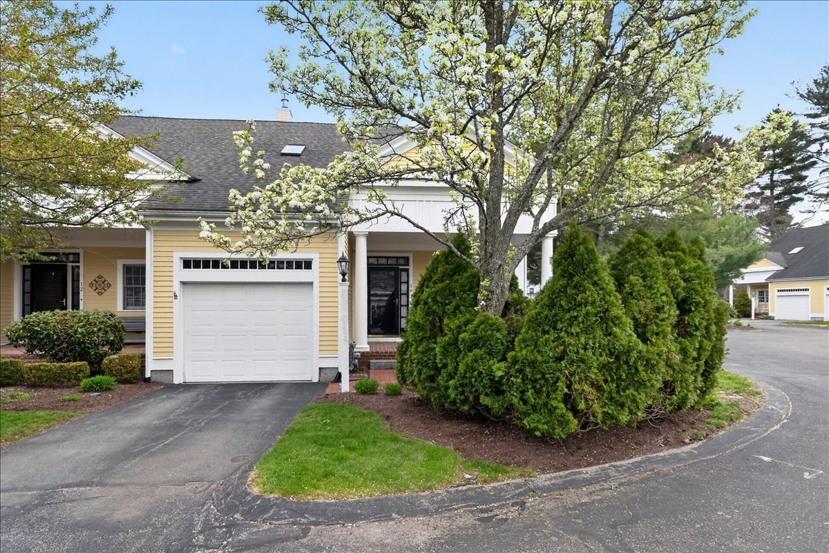 14 Whiting Ln — photo
