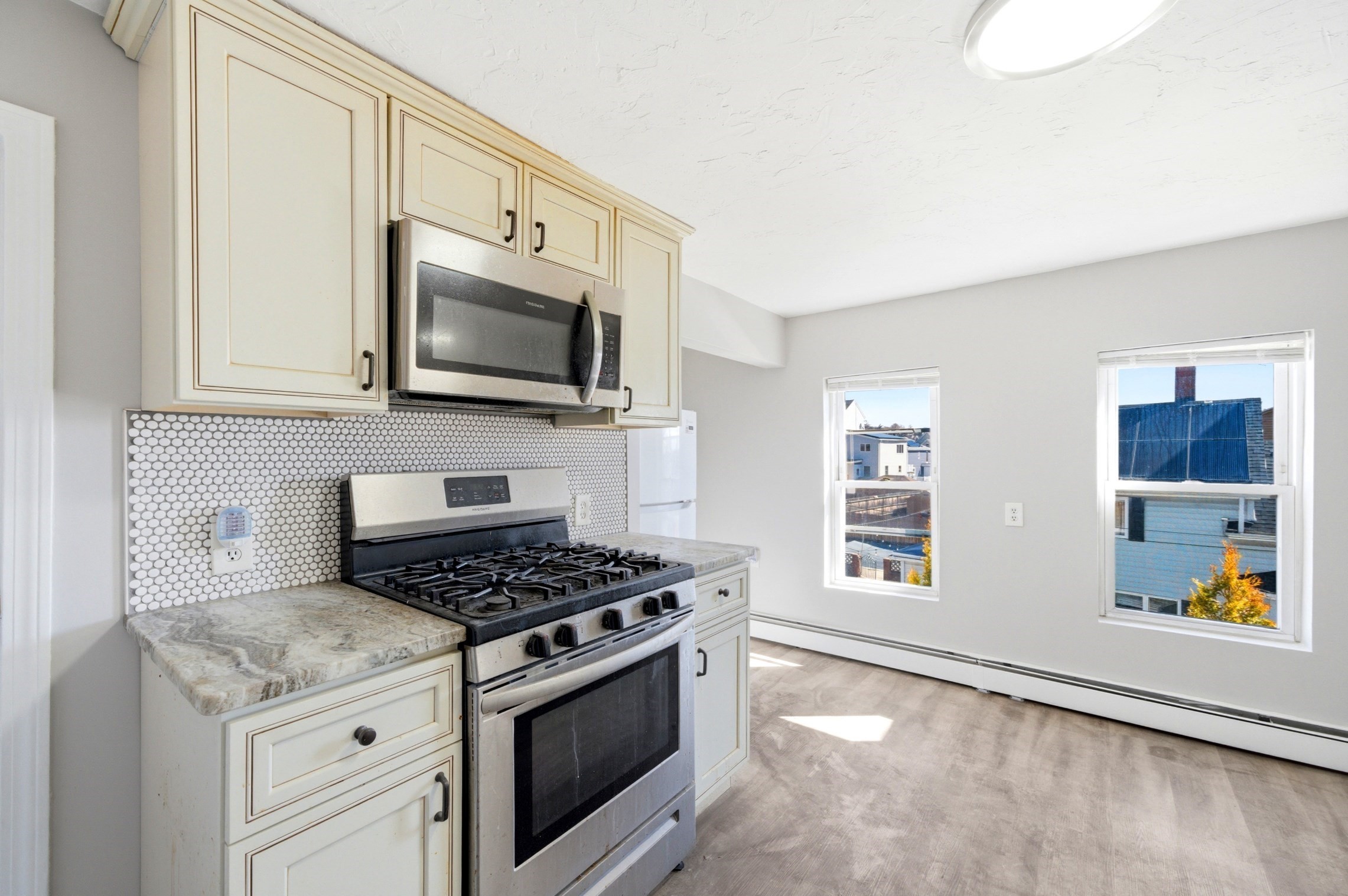 29-31 Auburn Street #1R — photo