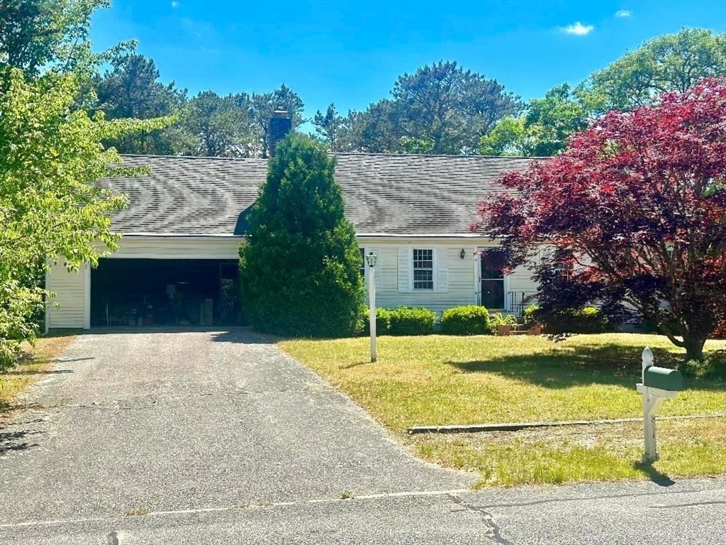 9 Captain Phillips Road, Harwich, MA 02645