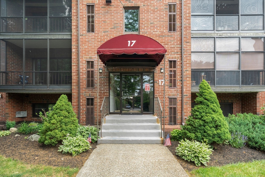 221 Oak # 12 — photo