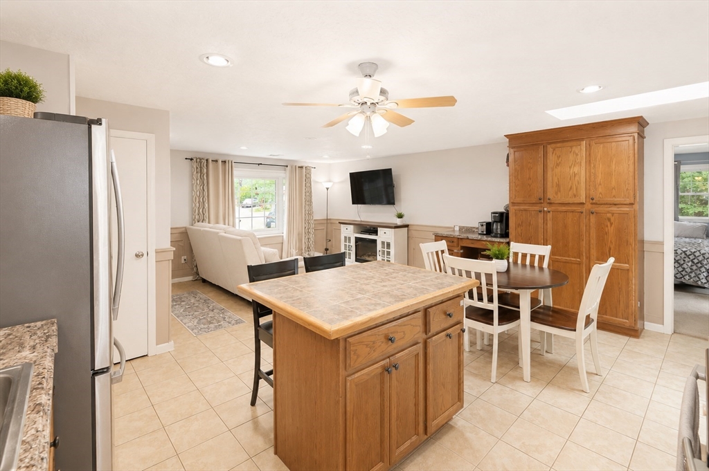 8 Naushon Road, Wareham, MA 02576
