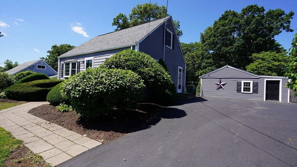 11 Roland Baxter Road, North Attleboro, MA 02760 — photo 2