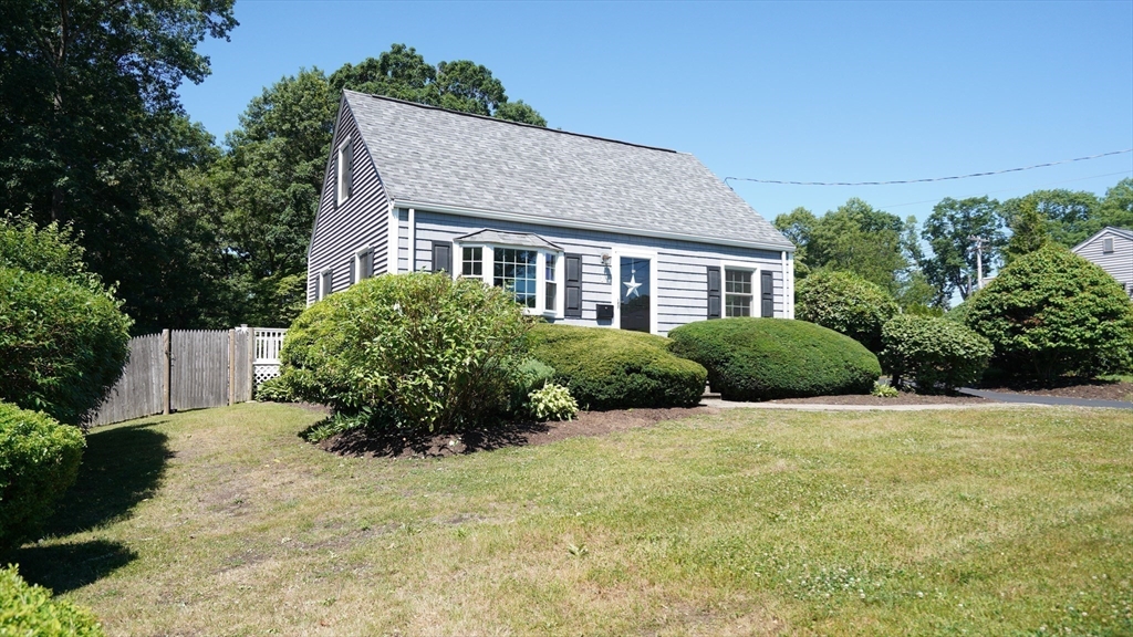 11 Roland Baxter Road, North Attleboro, MA 02760 — photo 3