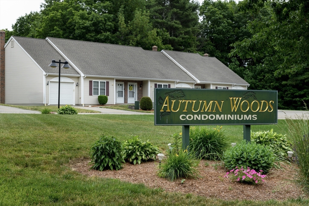 12 Autumn Woods Dr #12 — photo