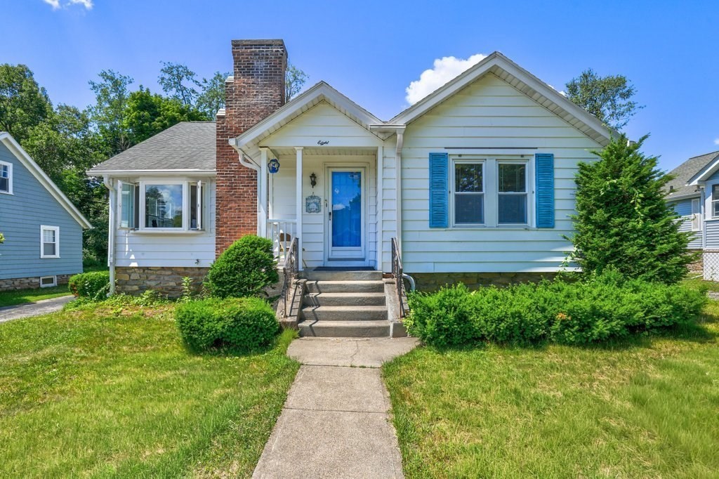 8 Knowles Road, Worcester, MA 01602