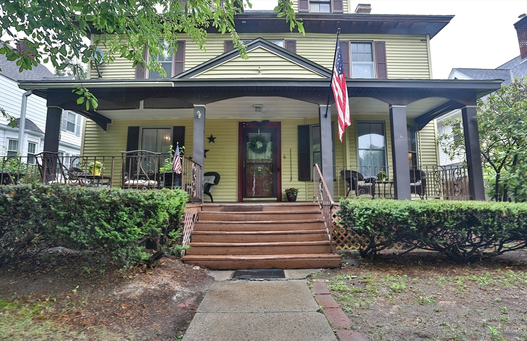 4 Trowbridge Road, Worcester, MA 01609