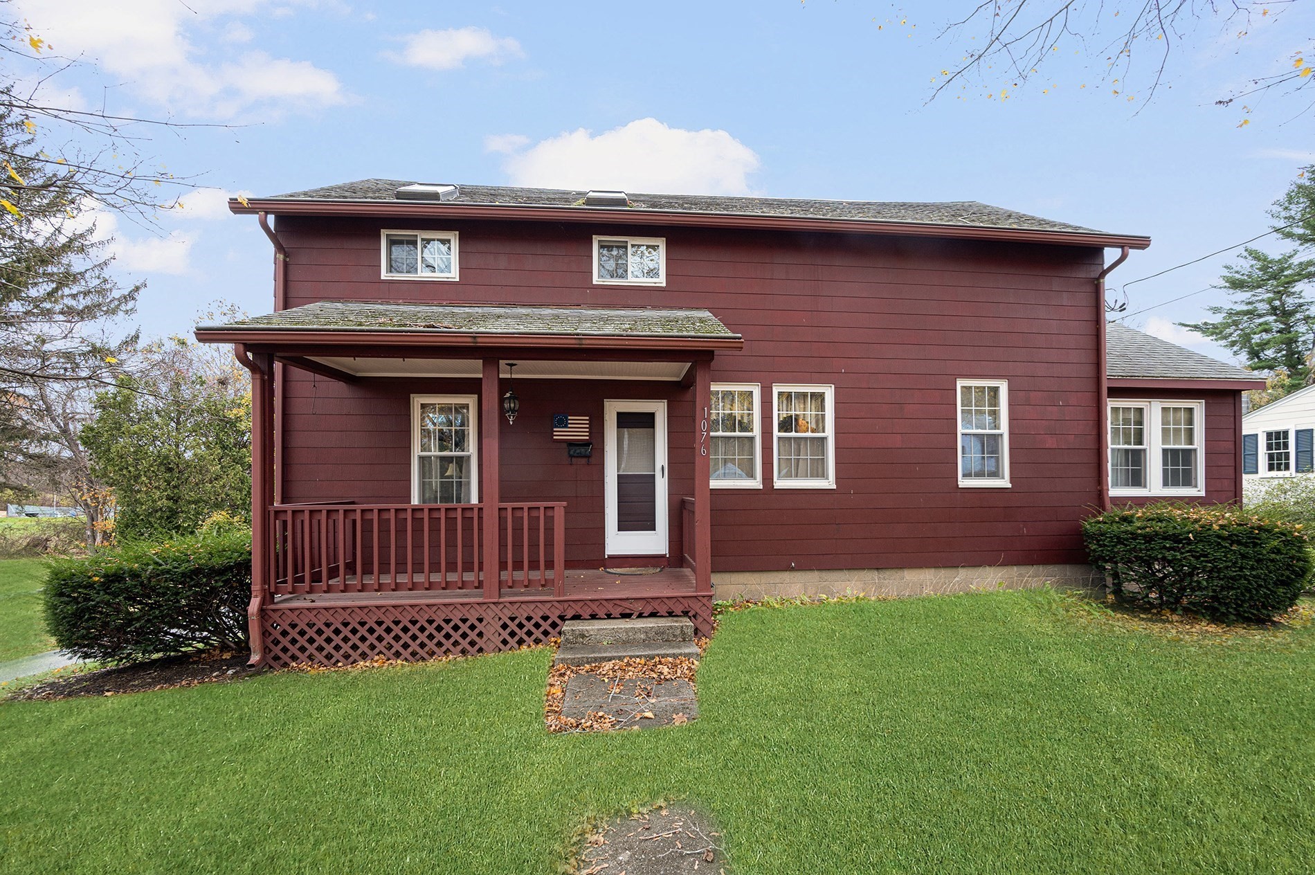 1076 Hill Street — photo