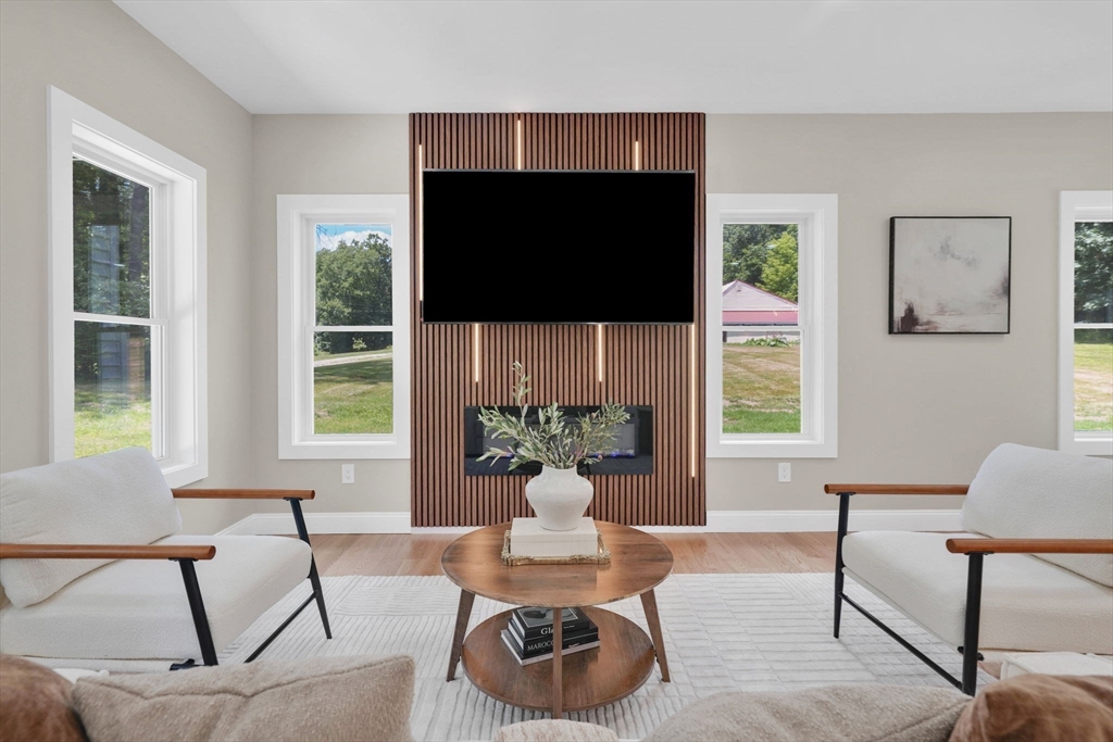 139 Middle Road, Southampton, MA 01073 — photo 2