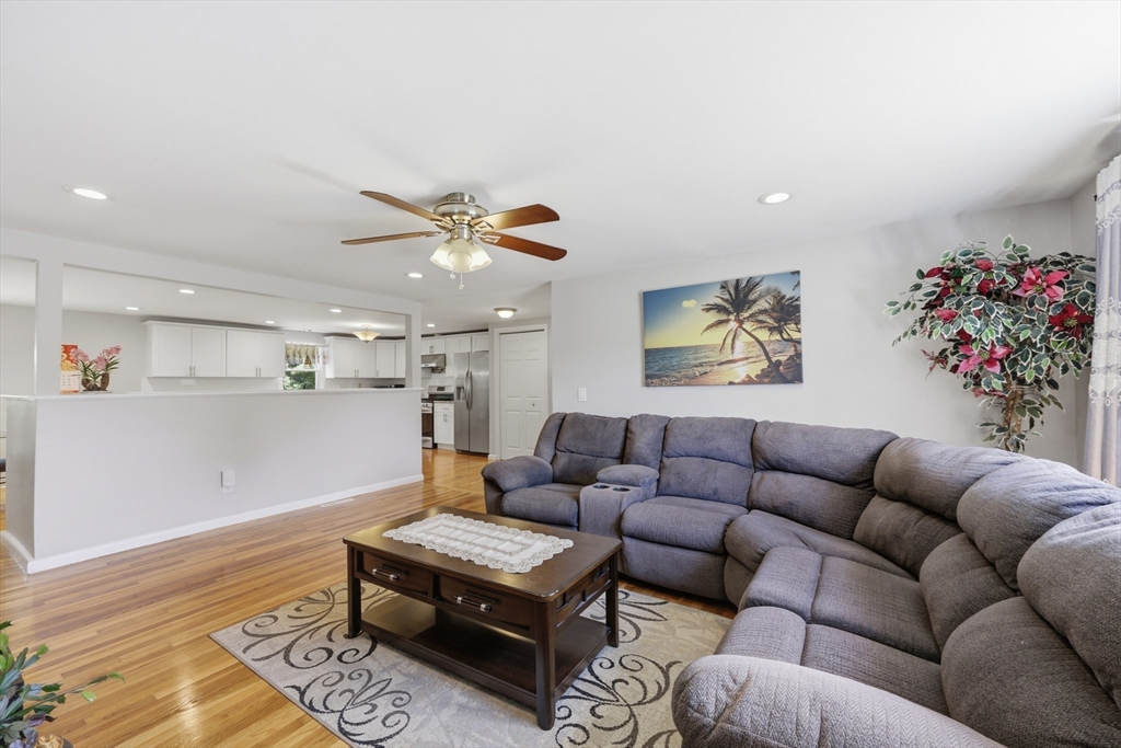 86 Scarsdale Road, Springfield, MA 01129 — photo 3