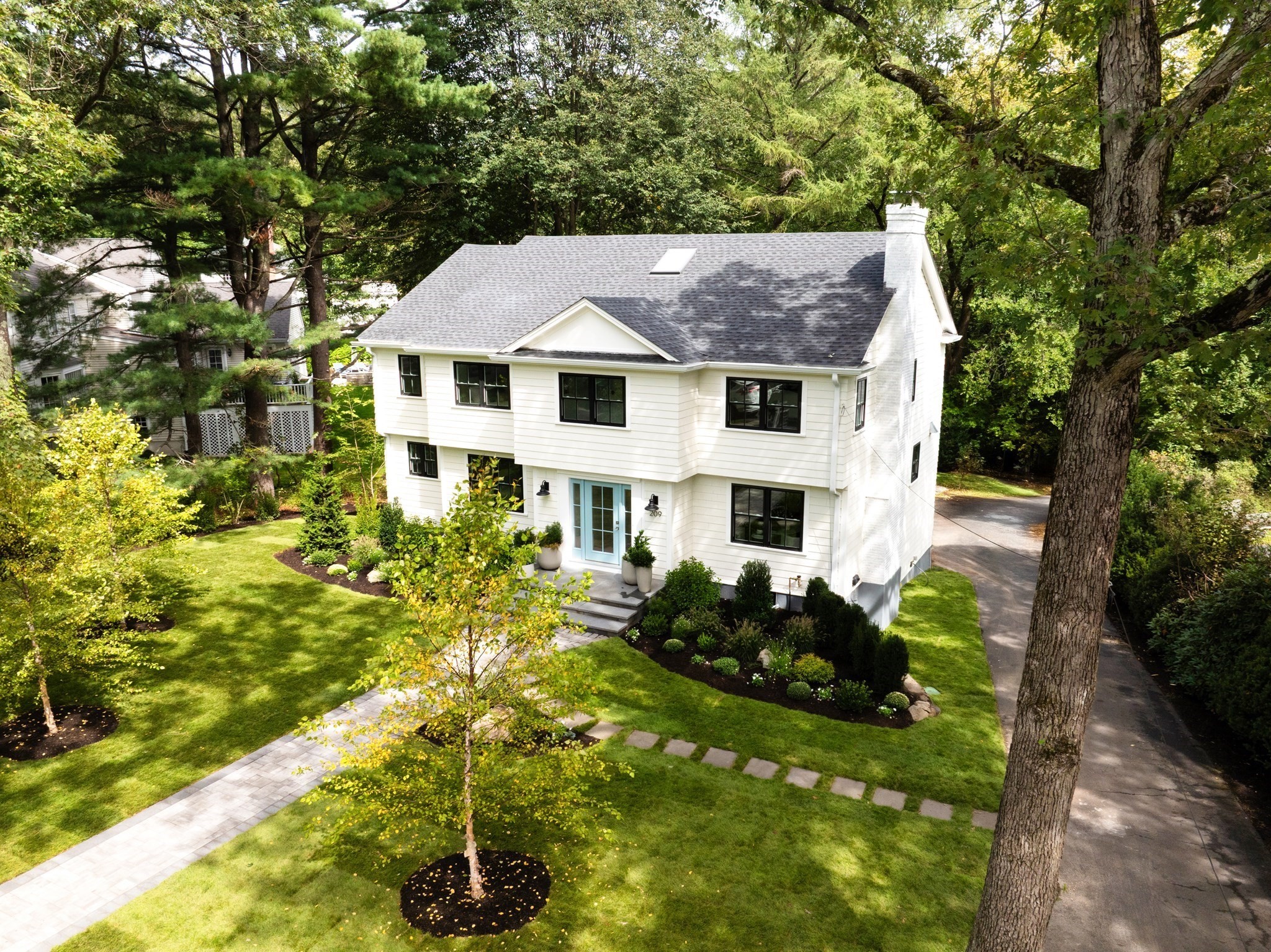 209 Bristol Road, Wellesley, MA 02481 — photo 2