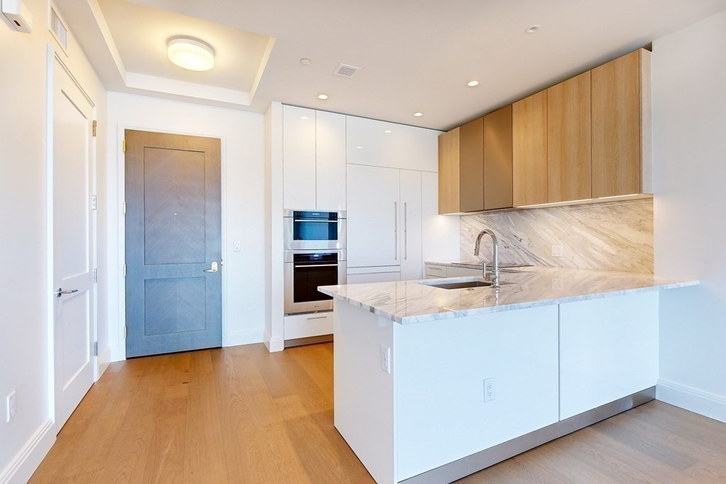 240 Devonshire Street # 4014 — photo