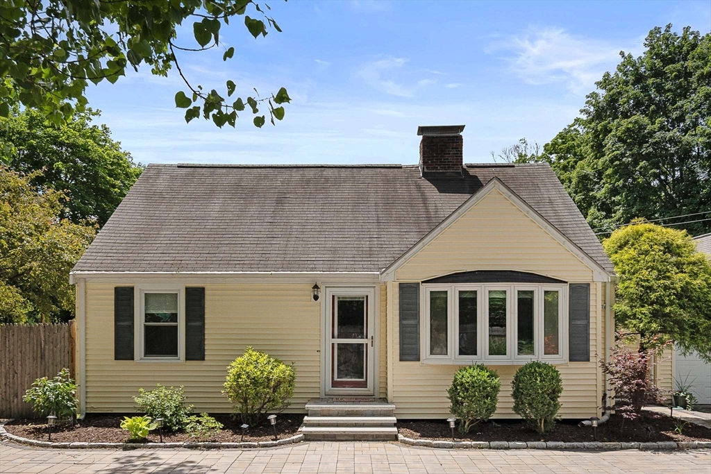 389 Commonwealth Road, Wayland, MA 01778