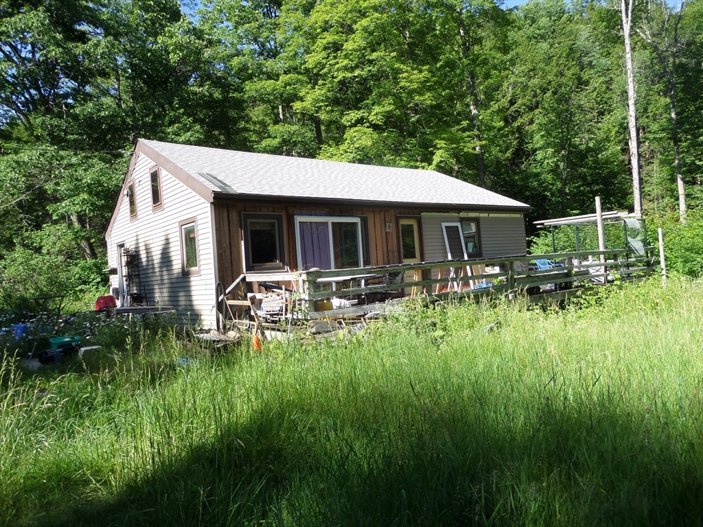 30 River Road, Middlefield, MA 01050