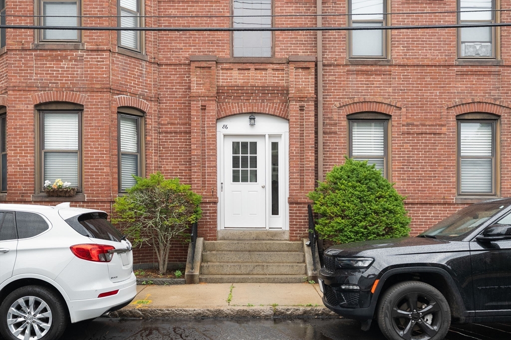 86 Walnut St #3 — photo