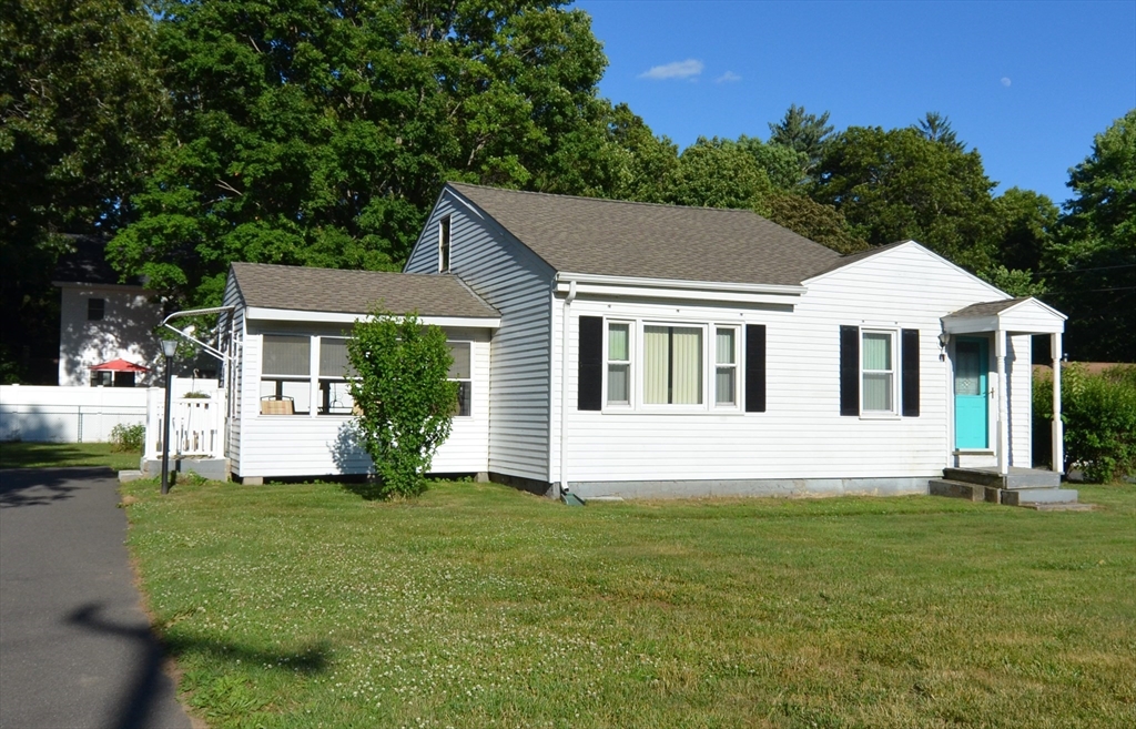 40 Point Grove Road, Southwick, MA 01077