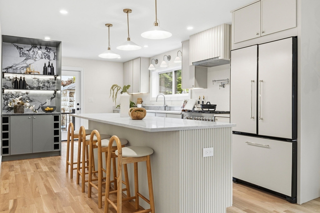 34 Governor Winthrop Rd #1 — photo