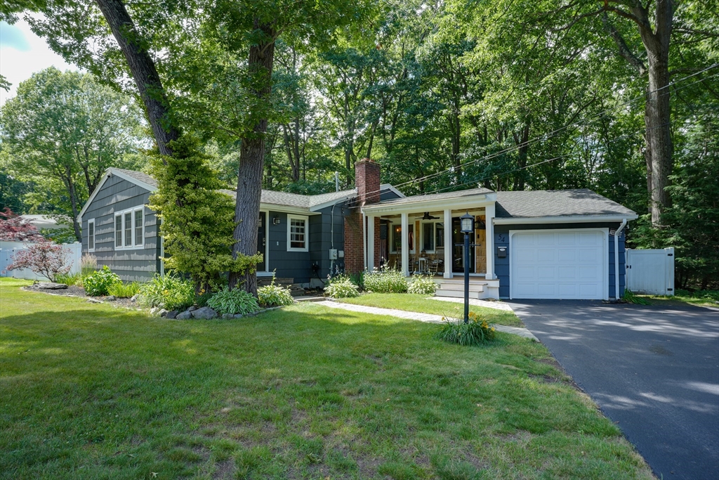 54 High Ridge Road, Holden, MA 01520