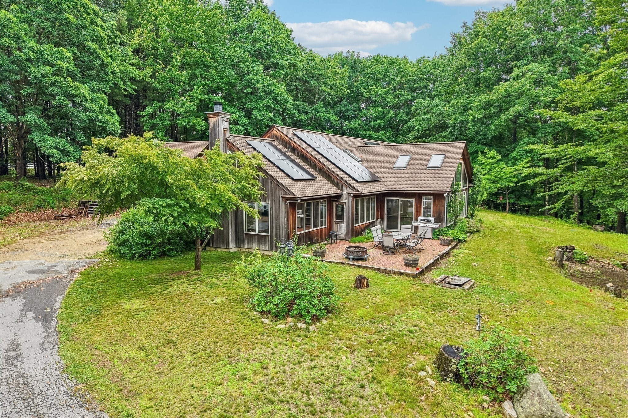 76 Foster Rd — photo