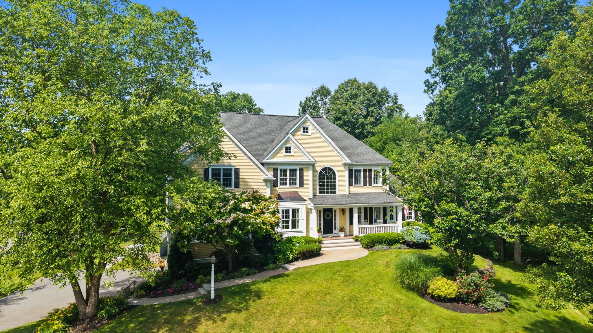 11 Tappan Way — photo