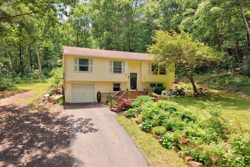 50 Monson Road, Wales, MA 01081