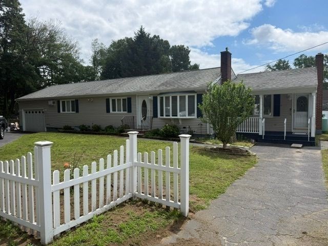93 Golf Ave — photo