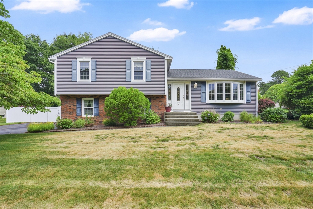 6 Tardy Road, Chicopee, MA 01020