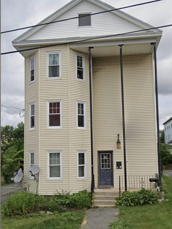 11 Bourne St #2 — photo