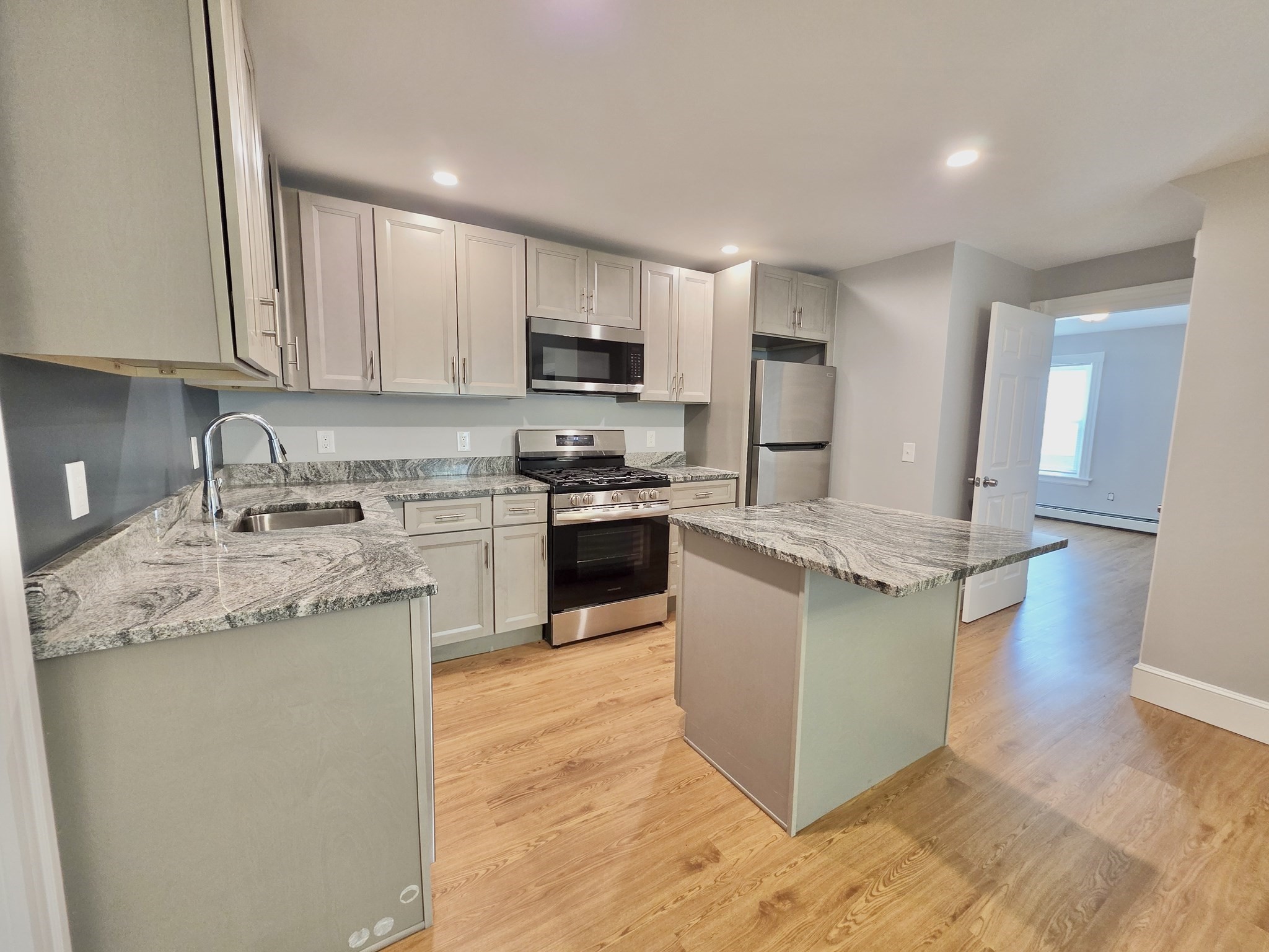 5 Greystone Ave #5 — photo