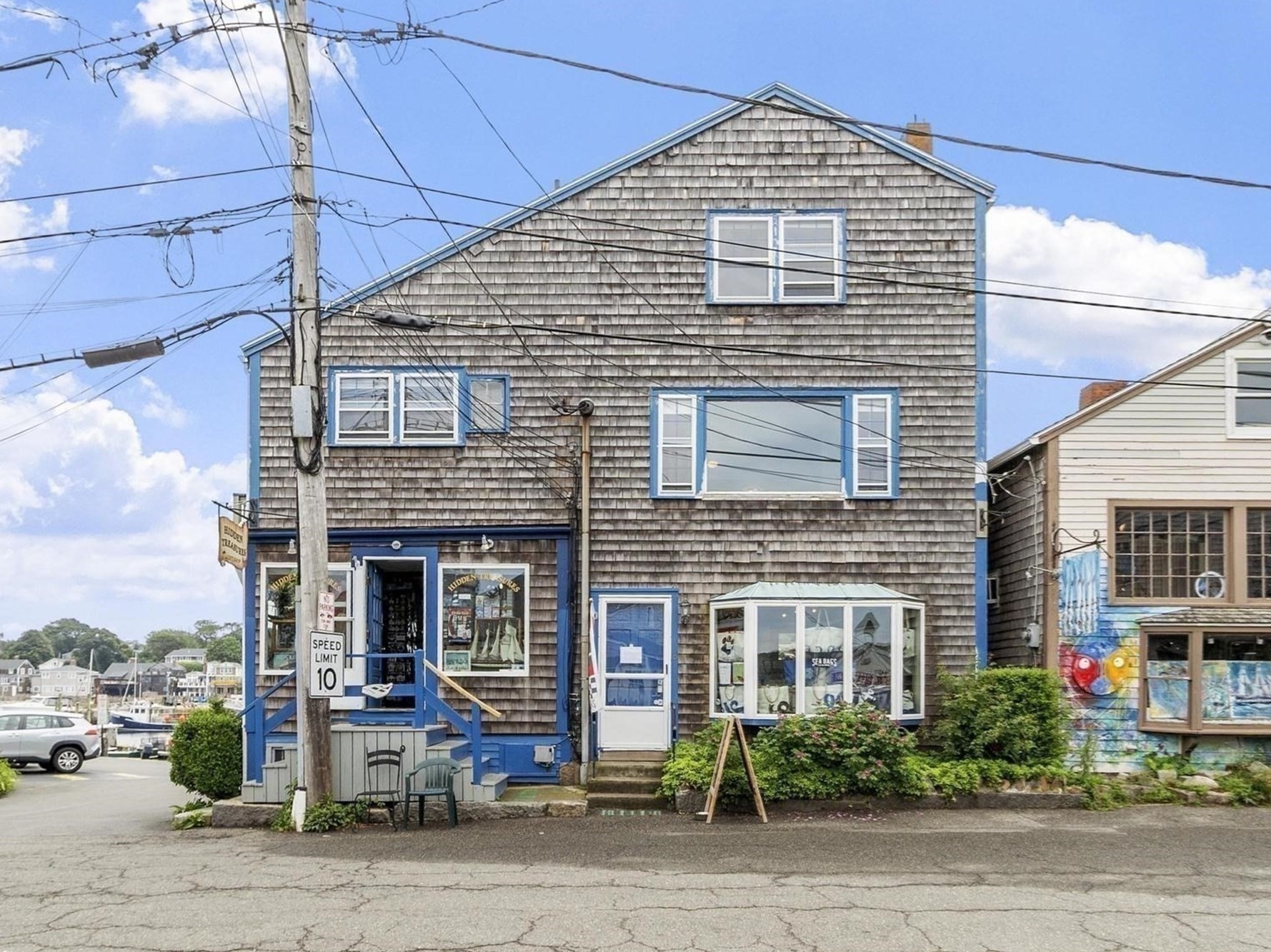 13 Bearskin Neck — photo