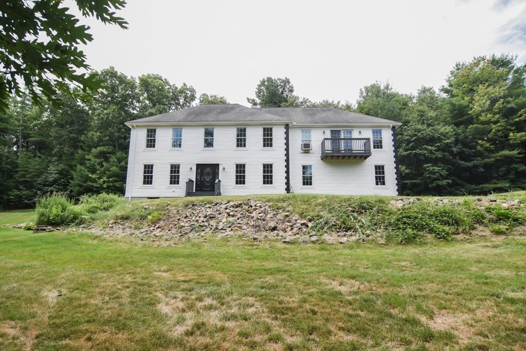 8 Martin Road, Brookfield, MA 01506