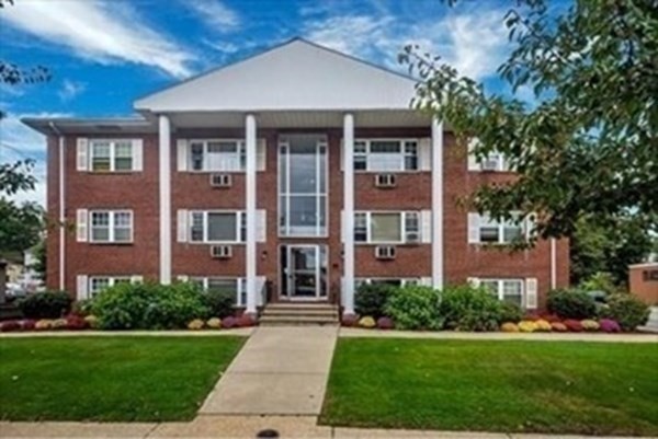 924 Main St #36 — photo