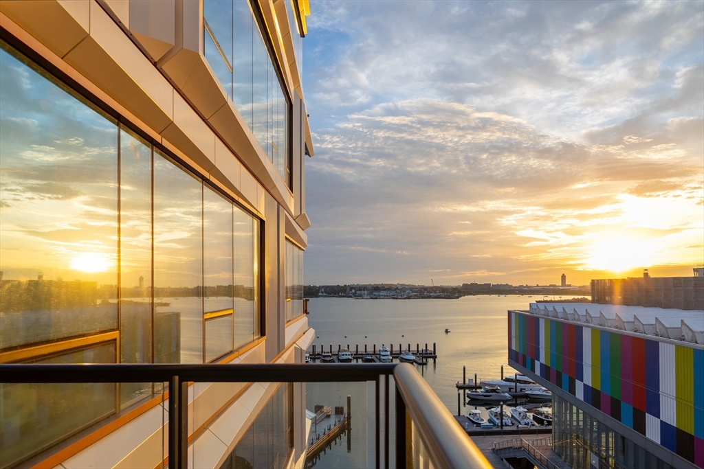 1 Harbor Shore Drive # 4M — photo