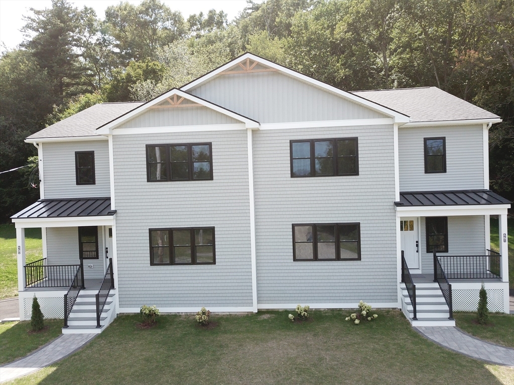 27 Rollins #B — photo