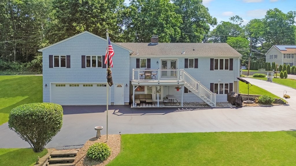 34 Macarthur Dr — photo