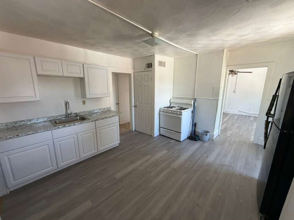 18 Alderman St #3 — photo