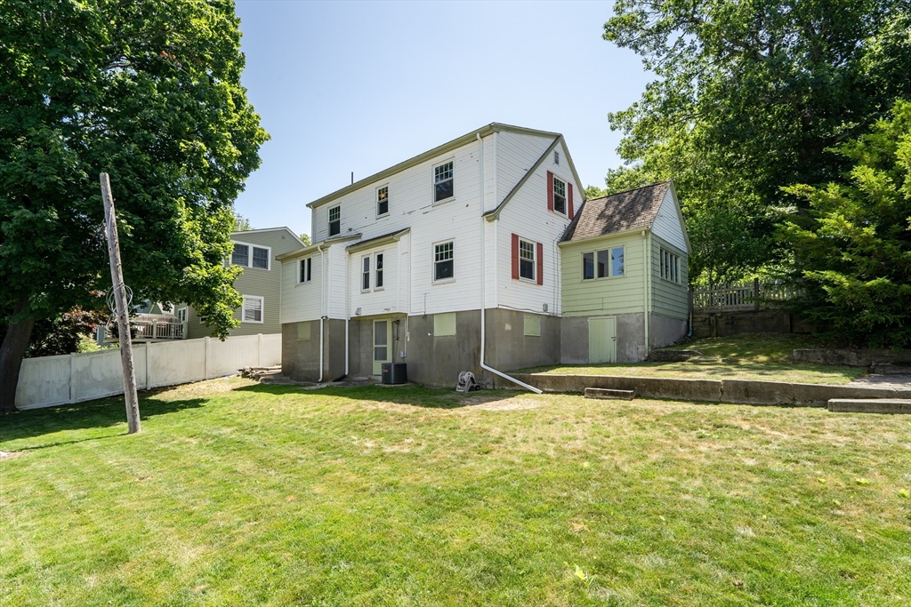 16 Roundwood Road, Newton, MA 02464 — photo 2