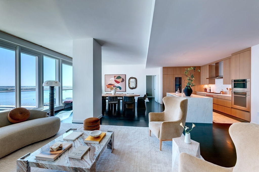 150 Seaport Blvd — photo