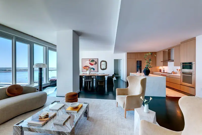 150 Seaport Blvd — photo
