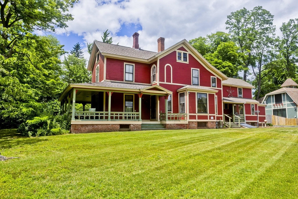 2 Crescent Hl — photo